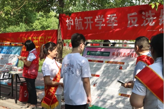 8d842e944fabd428b7c40105b2b9ca9c.jpg